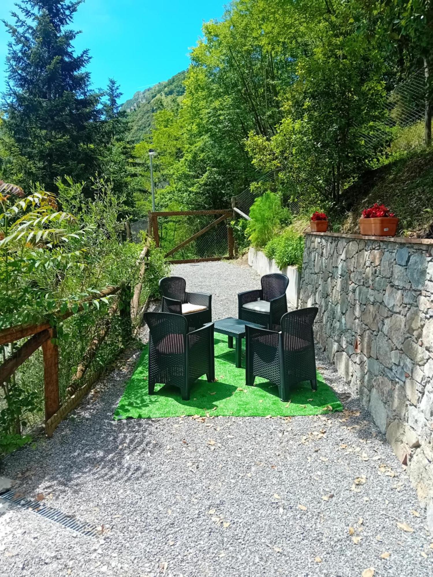 Casa Vacanze Raggio Di Sole Grotte  Esterno foto